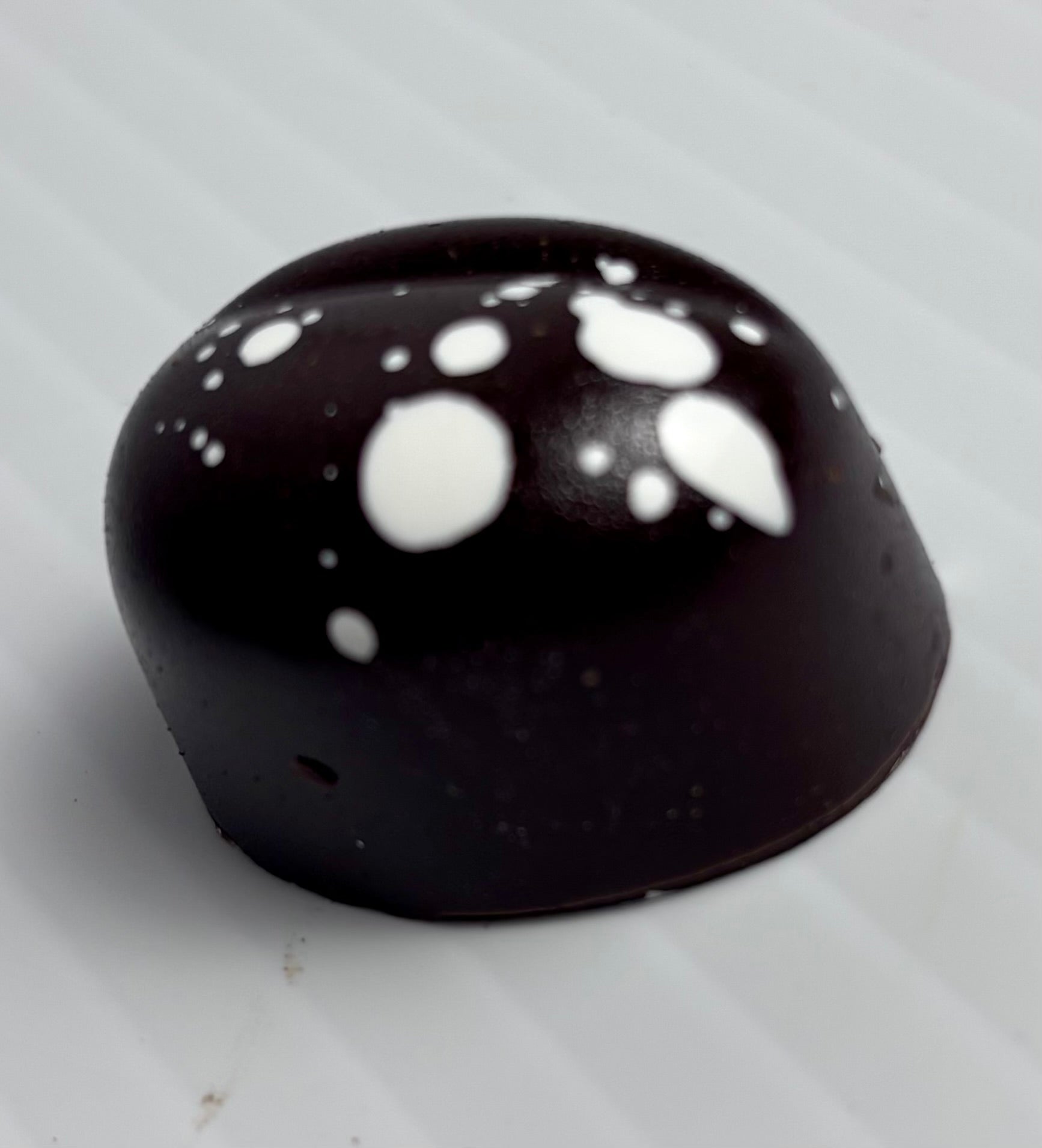 Assortment of Artisanal Chocolate pralines - New Collection