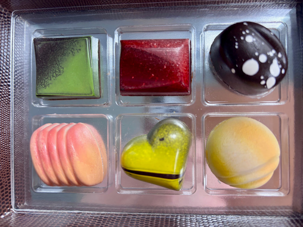 Assortment of Artisanal Chocolate pralines - New Collection